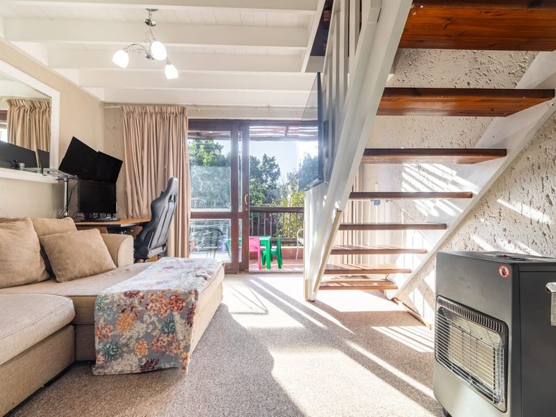 1 bed loft In Magaliesig - Photo 1