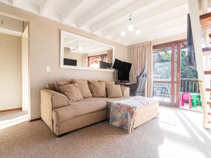 1 bed loft In Magaliesig - Photo 3