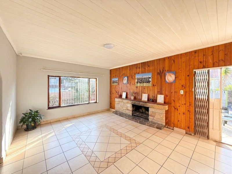 6 Bedroom House For Sale in Boston, Bellville - Photo 3