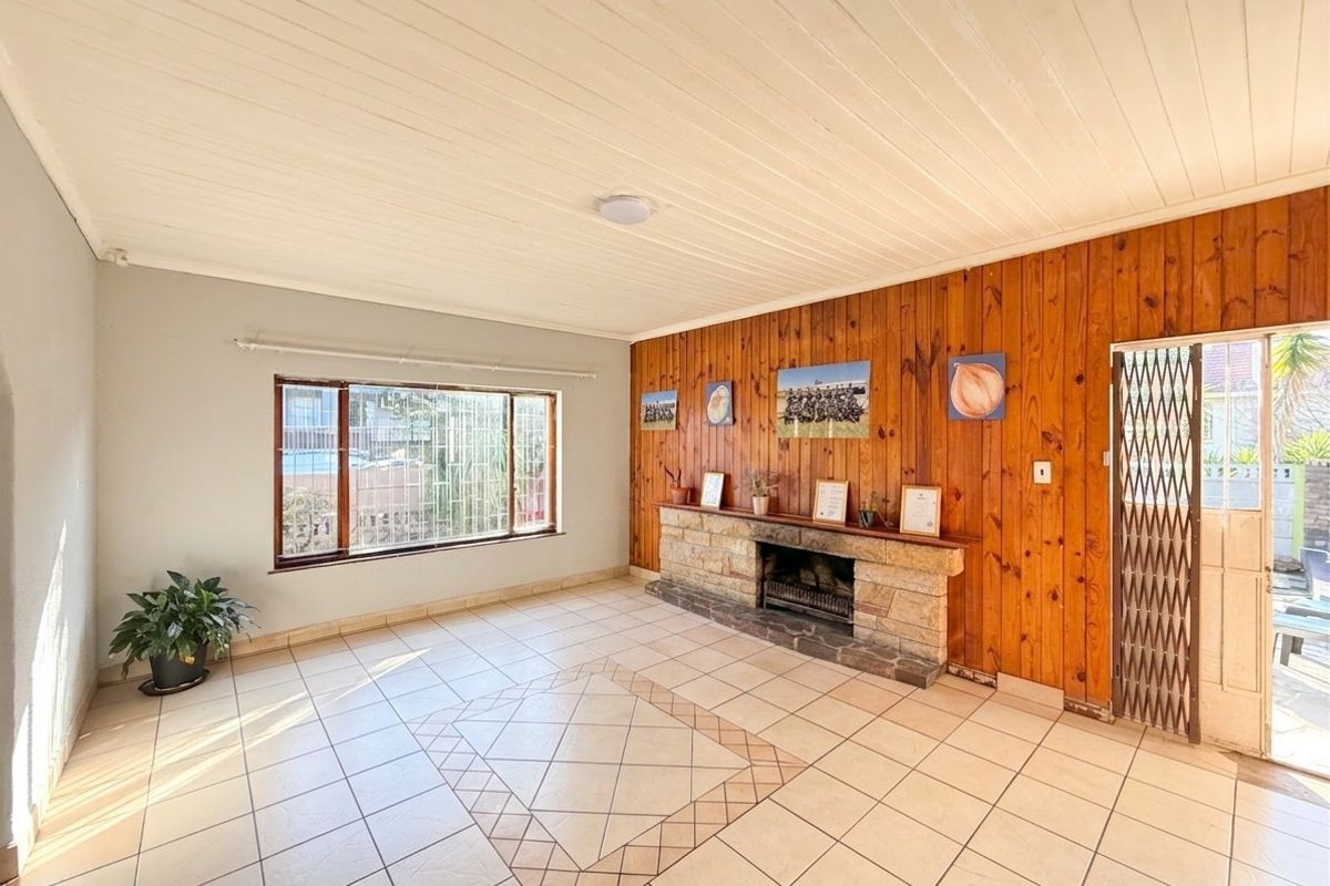 6 Bedroom House For Sale in Boston, Bellville - Photo 3