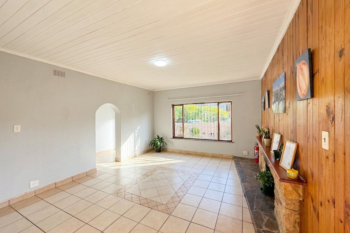 6 Bedroom House For Sale in Boston, Bellville - Photo 5