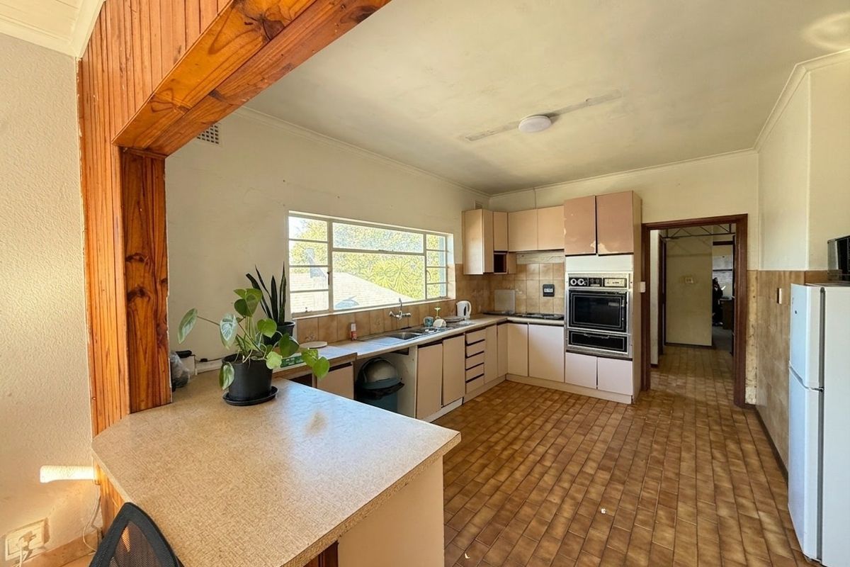 6 Bedroom House For Sale in Boston, Bellville - Photo 2