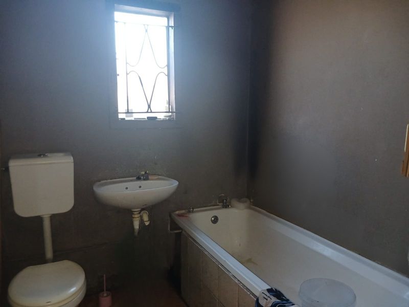 2 Bedroom Home For Sale in The Hague, Delft - Photo 8