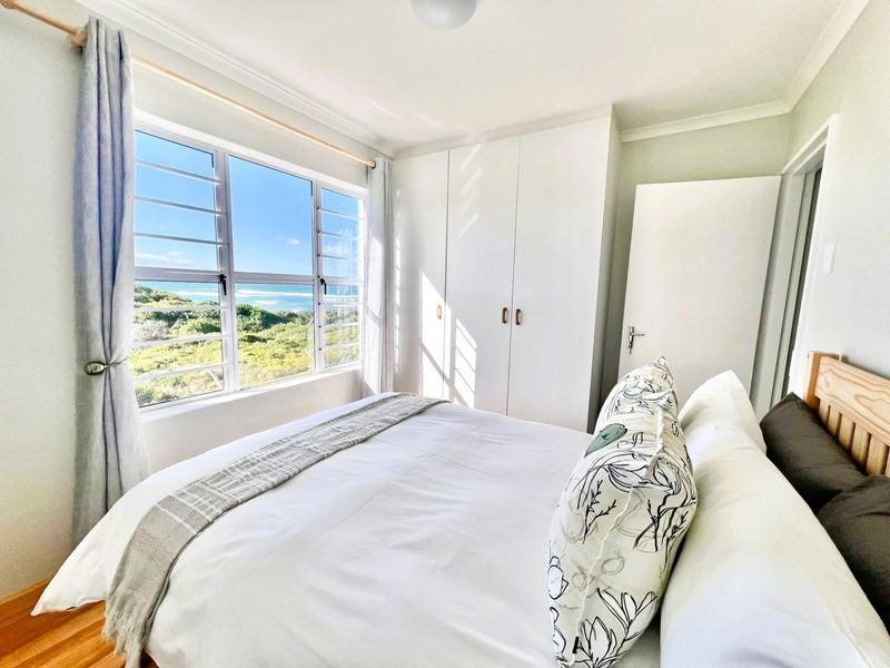 3 Bedroom Sea View Apartment for Sale in Marina Martinique, Jeffreys Bay | Beach Access - Photo 10