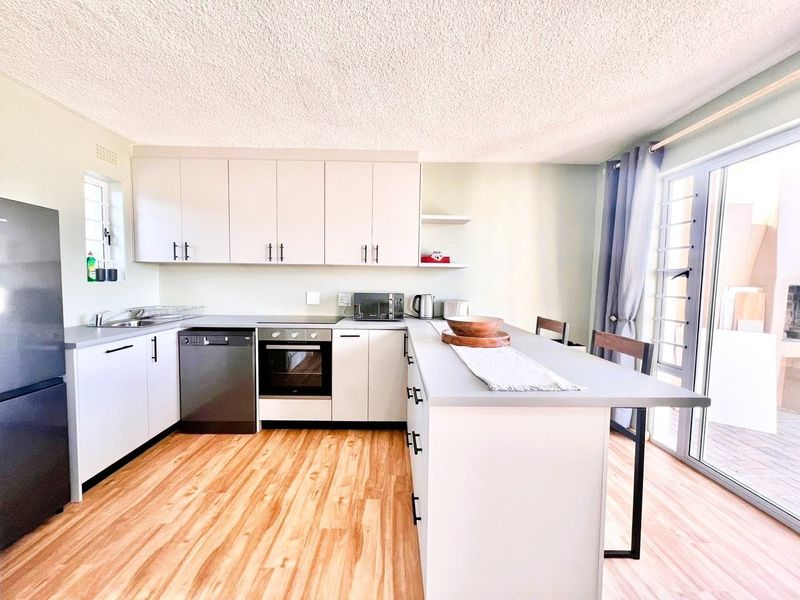 3 Bedroom Sea View Apartment for Sale in Marina Martinique, Jeffreys Bay | Beach Access - Photo 3