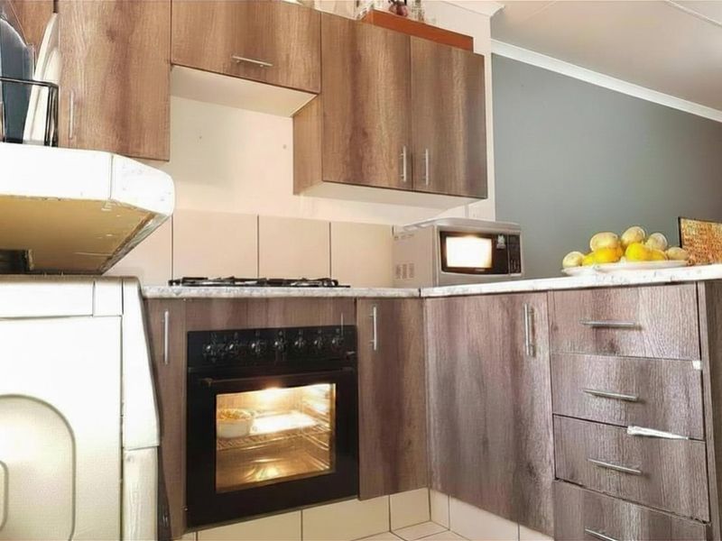 Apartment For Sale in Witfield, Boksburg R750 000. - Photo 4