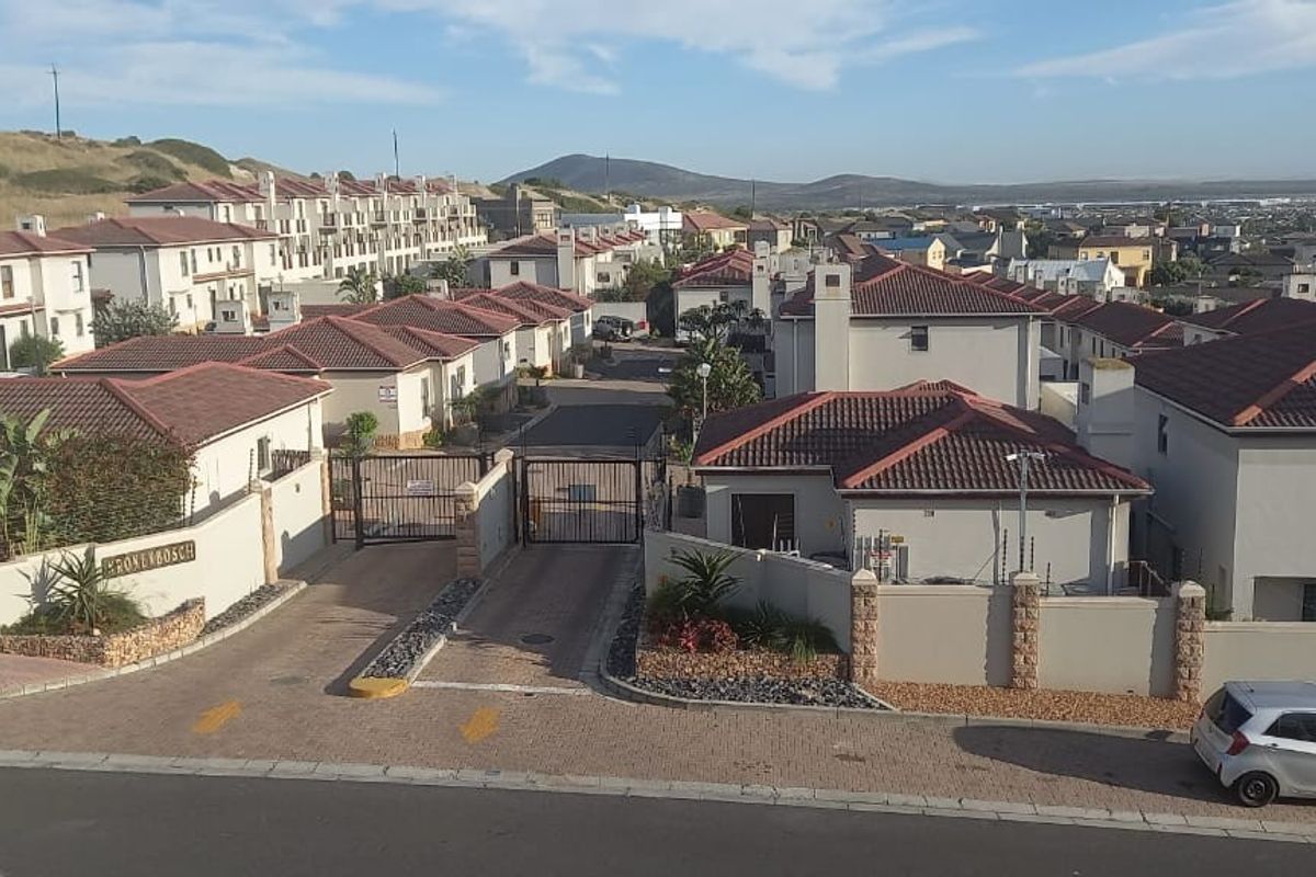 TOWNHOUSE BLOUBERG SANDS ON SHOW SUNDAY - Photo 4