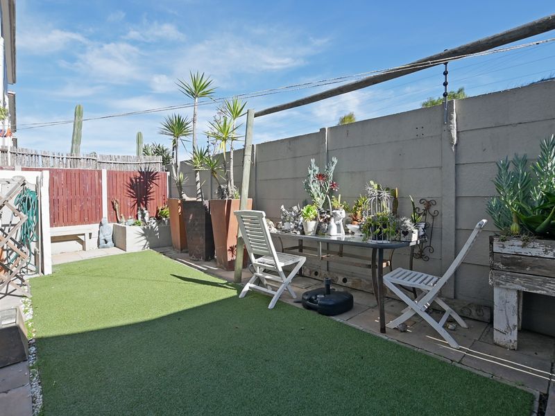 TOWNHOUSE BLOUBERG SANDS ON SHOW SUNDAY - Photo 5