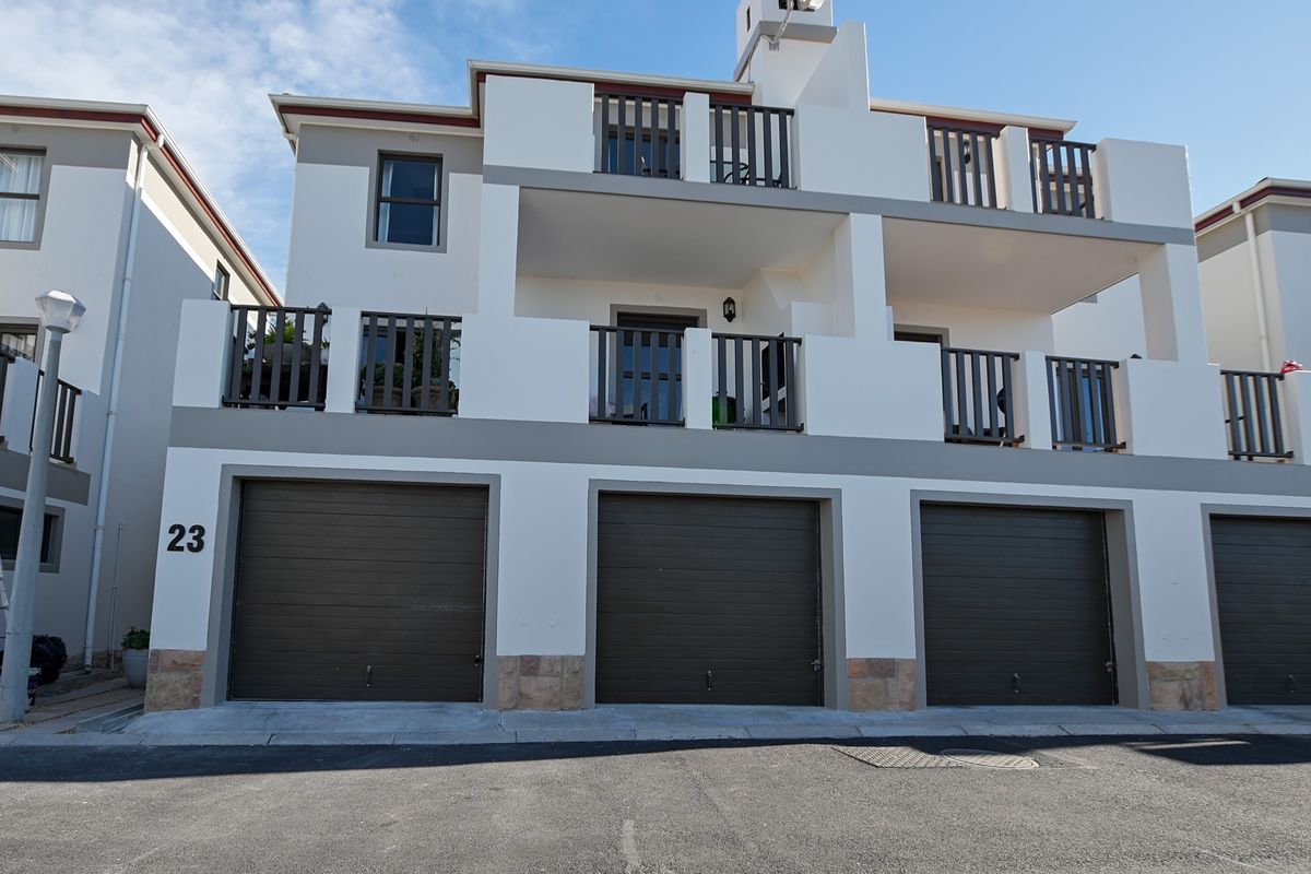 TOWNHOUSE BLOUBERG SANDS ON SHOW SUNDAY - Photo 2