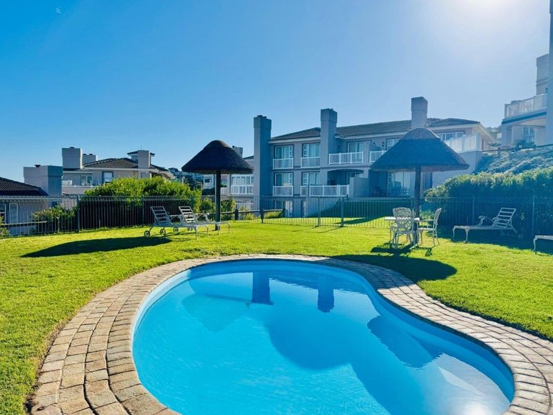 Golf Villa With Ocean Views, Investment and Safe! - Photo 1