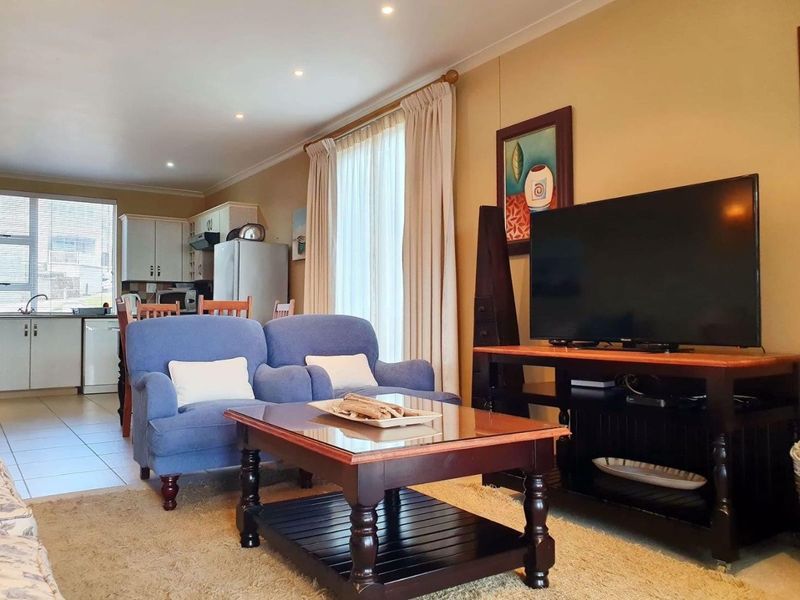 Golf Villa With Ocean Views, Investment and Safe! - Photo 10