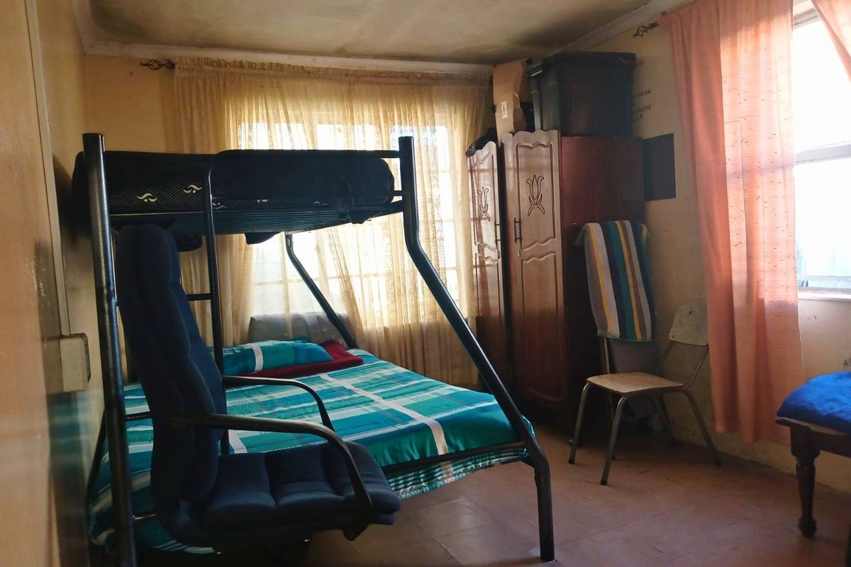 Spacious 3 Bedroom Home for Sale in Belhar - Photo 5