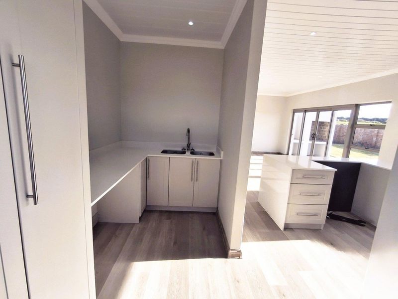 House For Sale in Stilbaai Wes, Stilbaai - Photo 9