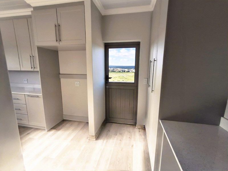 House For Sale in Stilbaai Wes, Stilbaai - Photo 10