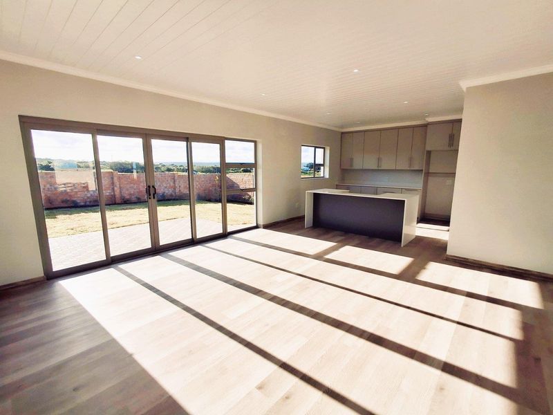 House For Sale in Stilbaai Wes, Stilbaai - Photo 5