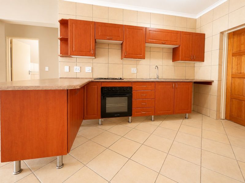 Ground Floor Investment Gem in Stonehenge - Ideal for First-Time Buyers or Investors - Photo 4