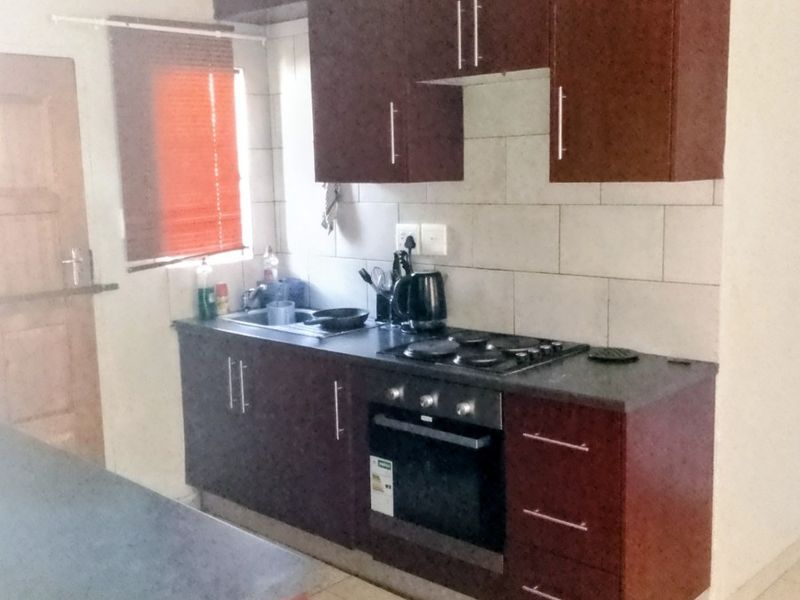 House To Rent in Protea Glen, Soweto - Photo 3