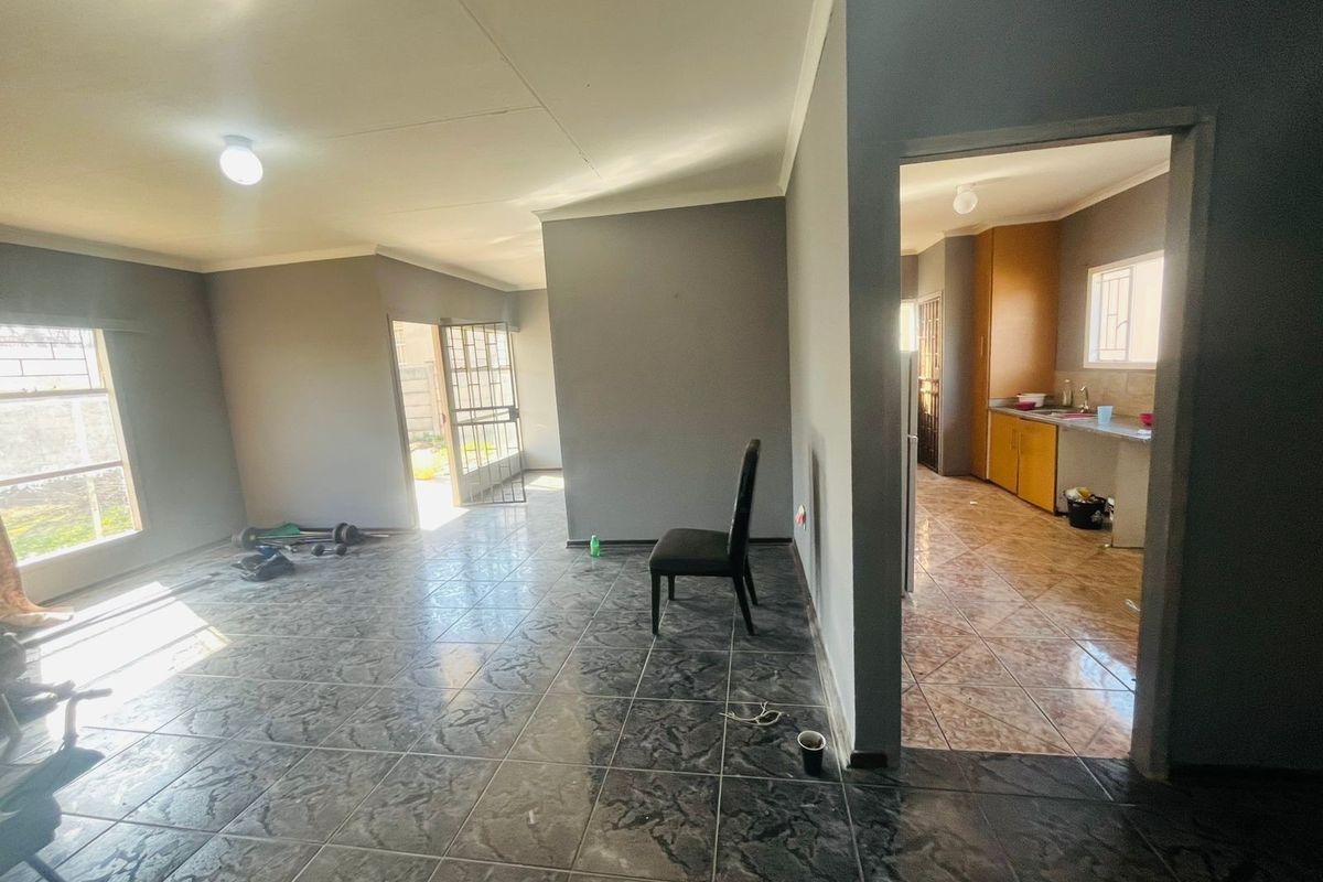 3-Bedroom House Available To Rent in Sasolburg Central, Sasolburg - Photo 3