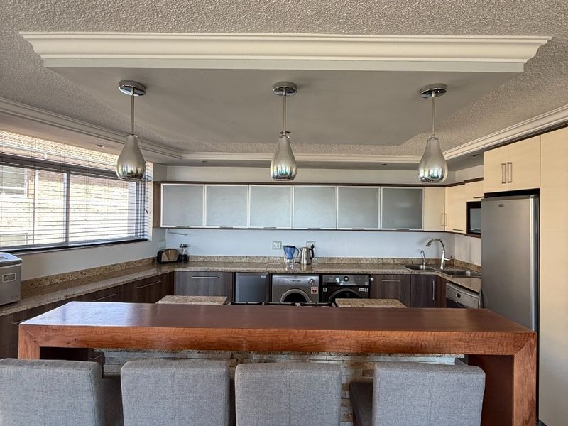 Apartment For Sale in Humewood, Port Elizabeth - Photo 8