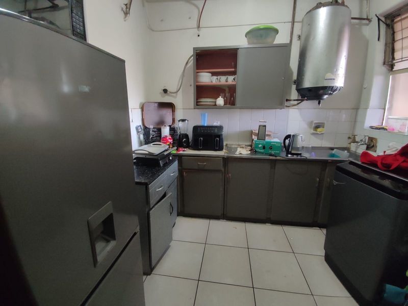 20 Units and 2 Shops For Sale in Klerksdorp Central, Klerksdorp, North West - Photo 4