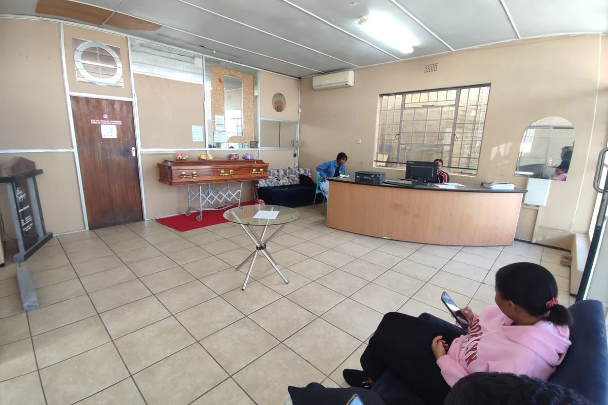 Commercial Property For Sale in Klerksdorp Central, Klerksdorp, North West - Photo 2