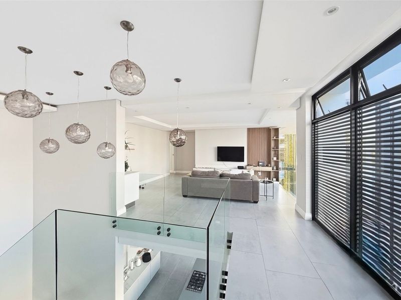 Architectural Masterpiece on the Greenbelt Exceptional Luxury Living - Photo 7