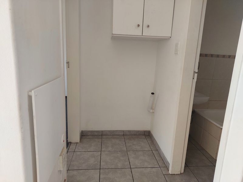 Apartment For Sale in Dinwiddie Germiston Gauteng - Photo 8