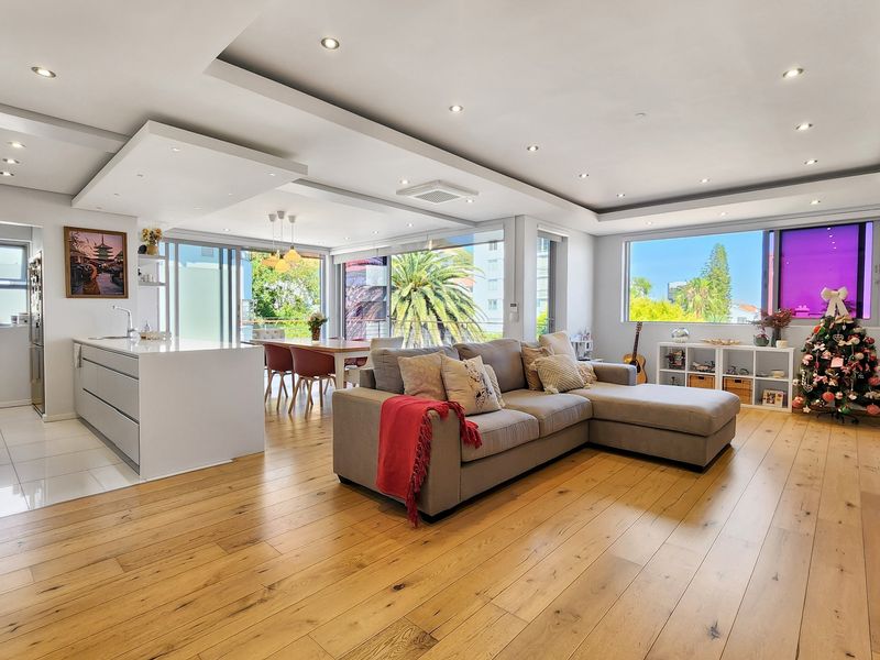 Spectacular Top-Floor Duplex Penthouse with Ocean Views in Prime Green Point Location to Rent - Photo 8