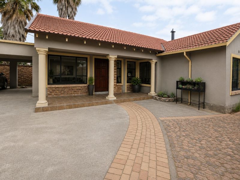 Where Family Memories Are Made - Spacious Living in Crystal Park - Photo 1