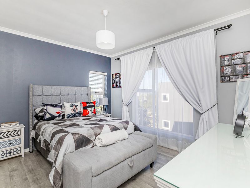 Immaculate 2-Bedroom Apartment in Burgundy Estate - Photo 5