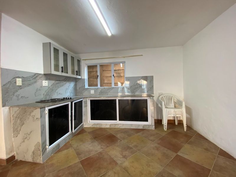 Modern 2 Bedroom Apartment to Let in Bluff - Water Included | R7,500 per Month - Photo 3