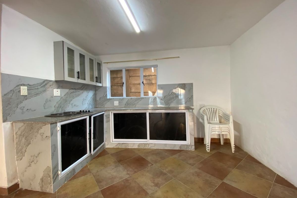 Modern 2 Bedroom Apartment to Let in Bluff - Water Included | R7,500 per Month - Photo 3