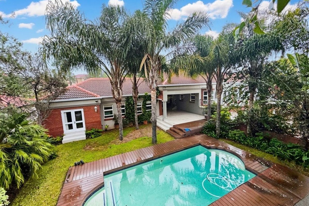 Contemporary Family Living in a Tranquil Dainfern Golf Estate Setting - Photo 2
