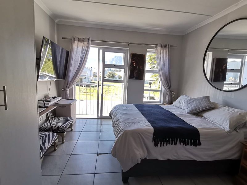 Bachelor Apartment For Sale in La Vie Estate, Paarl - Photo 7