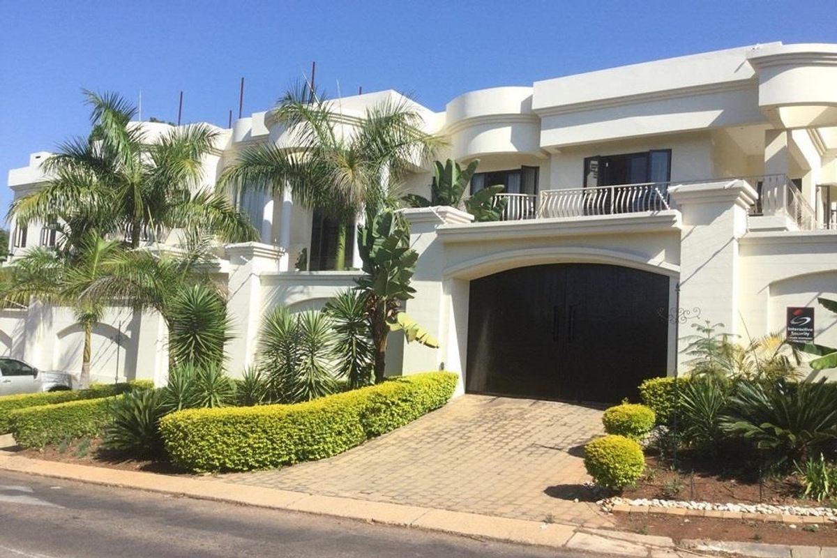 House For Sale in Waterkloof Ridge, Pretoria - Photo 2