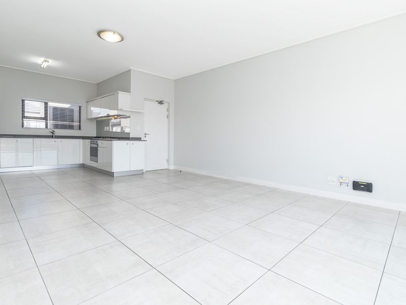 Sought After Garden Apartment at Prestigious Polofields Estate - Photo 3