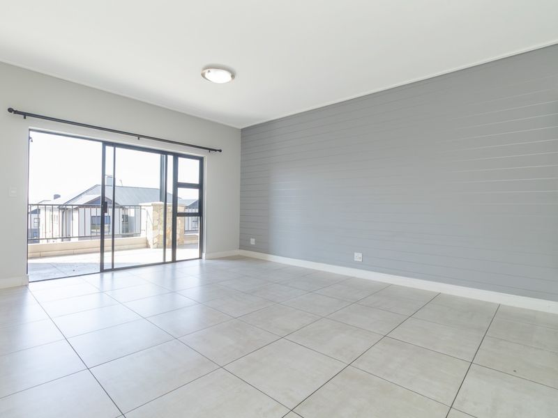 Sought After Garden Apartment at Prestigious Polofields Estate - Photo 4