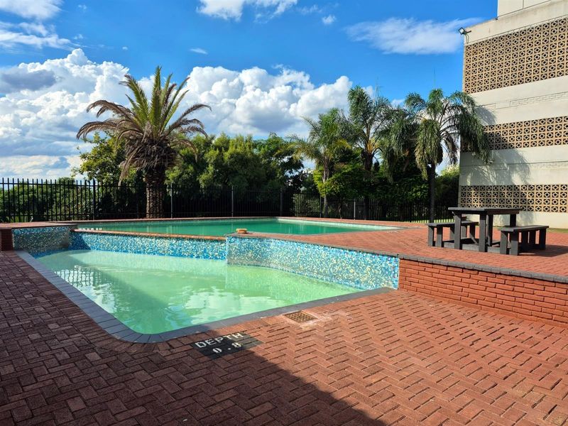 Immaculate 2 Bedroom Apartment to Rent at Chambord Apartments, La Montagne, Pretoria - Photo 1