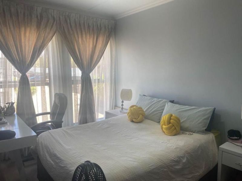 Apartment To Rent in Noordwyk, Midrand - Photo 5