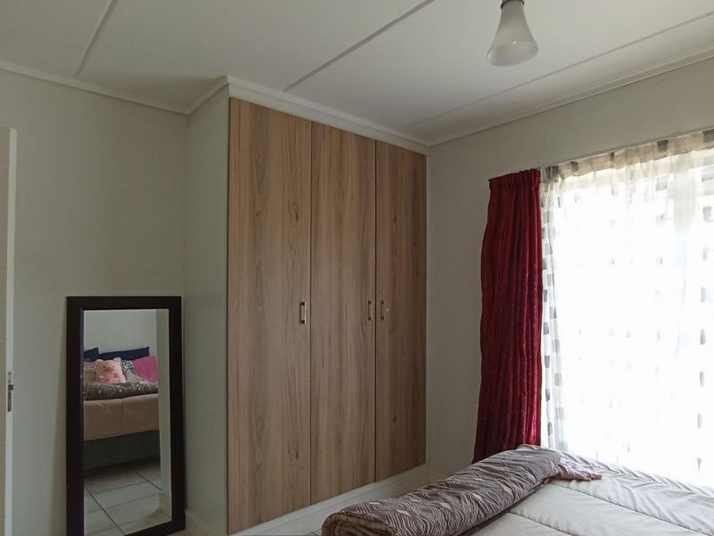 Apartment For Sale in Linbro Park, Sandton - Photo 6