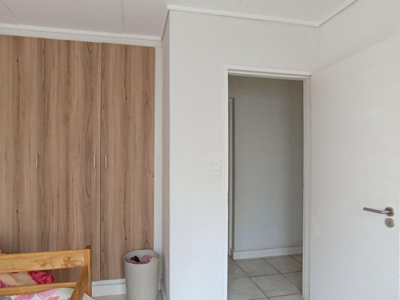 Apartment For Sale in Linbro Park, Sandton - Photo 8