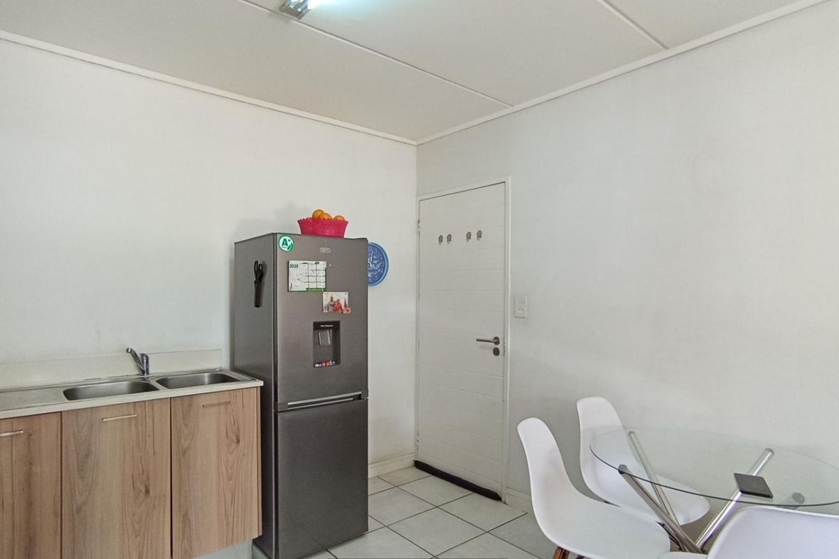 Apartment For Sale in Linbro Park, Sandton - Photo 2