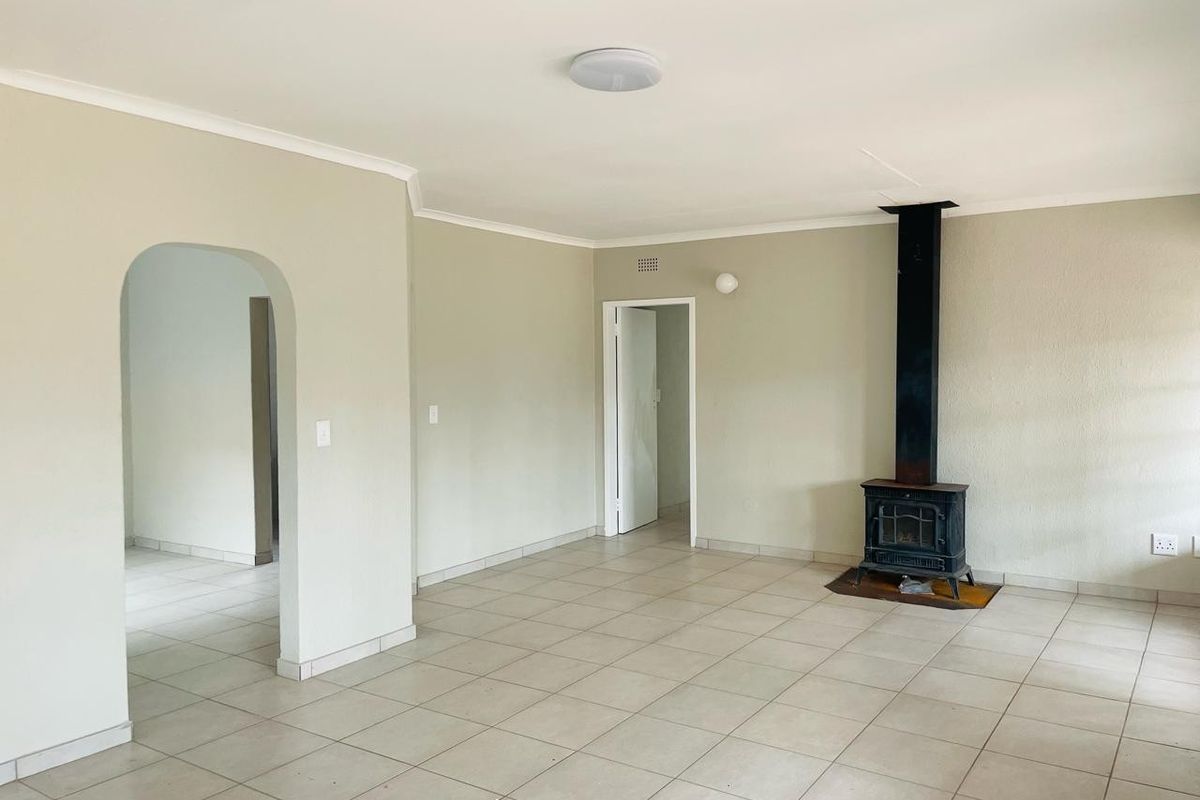 House To Rent in Noordwyk, Midrand - Photo 2