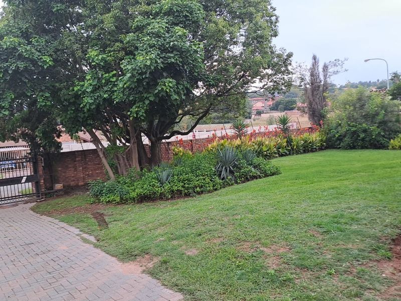 5 Bedroom House For Sale in The Reeds,Centurion - Photo 10