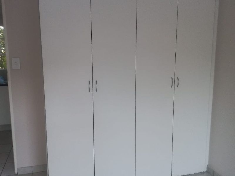 Apartment For Sale in Sunnyridge, Newcastle, KwaZulu Natal - Photo 8