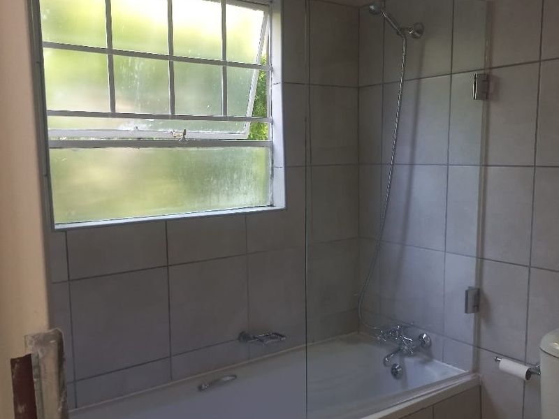 Apartment For Sale in Sunnyridge, Newcastle, KwaZulu Natal - Photo 5