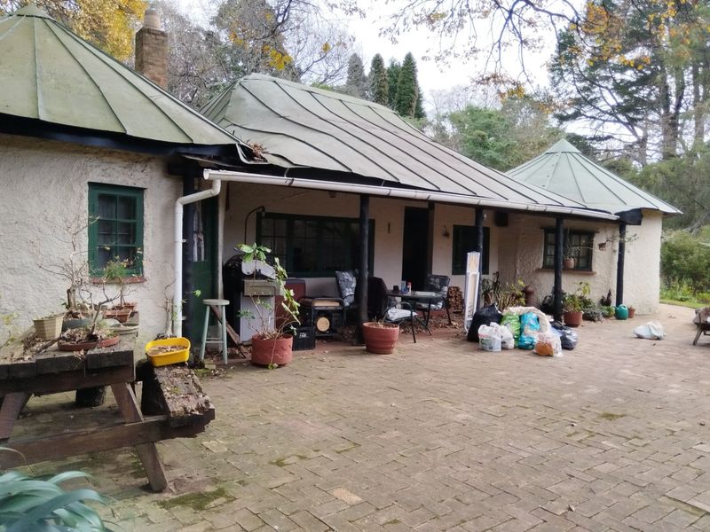 HOGSBACK HOME FOR SALE WITH MAGICAL GARDEN - Photo 1