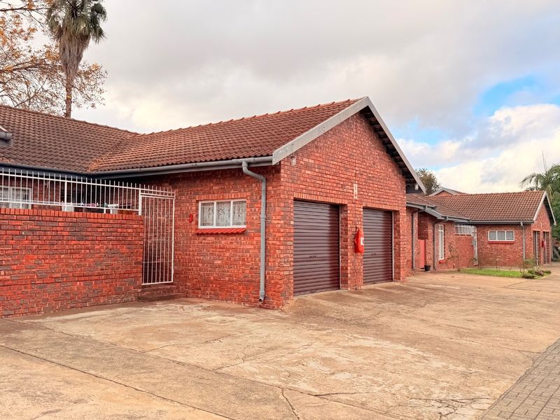 Townhouse For Sale in Vryheid, KwaZulu Natal - Photo 4