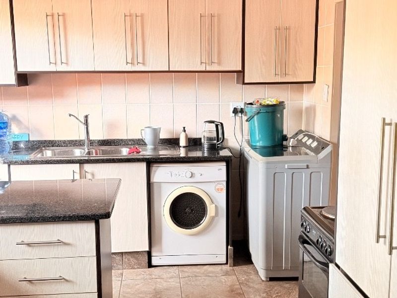 Townhouse For Sale in Vryheid, KwaZulu Natal - Photo 8