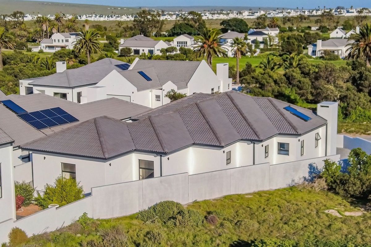 Fresh Foundations with Flawless Finishes - Shelley Point Golf Estate - Photo 3